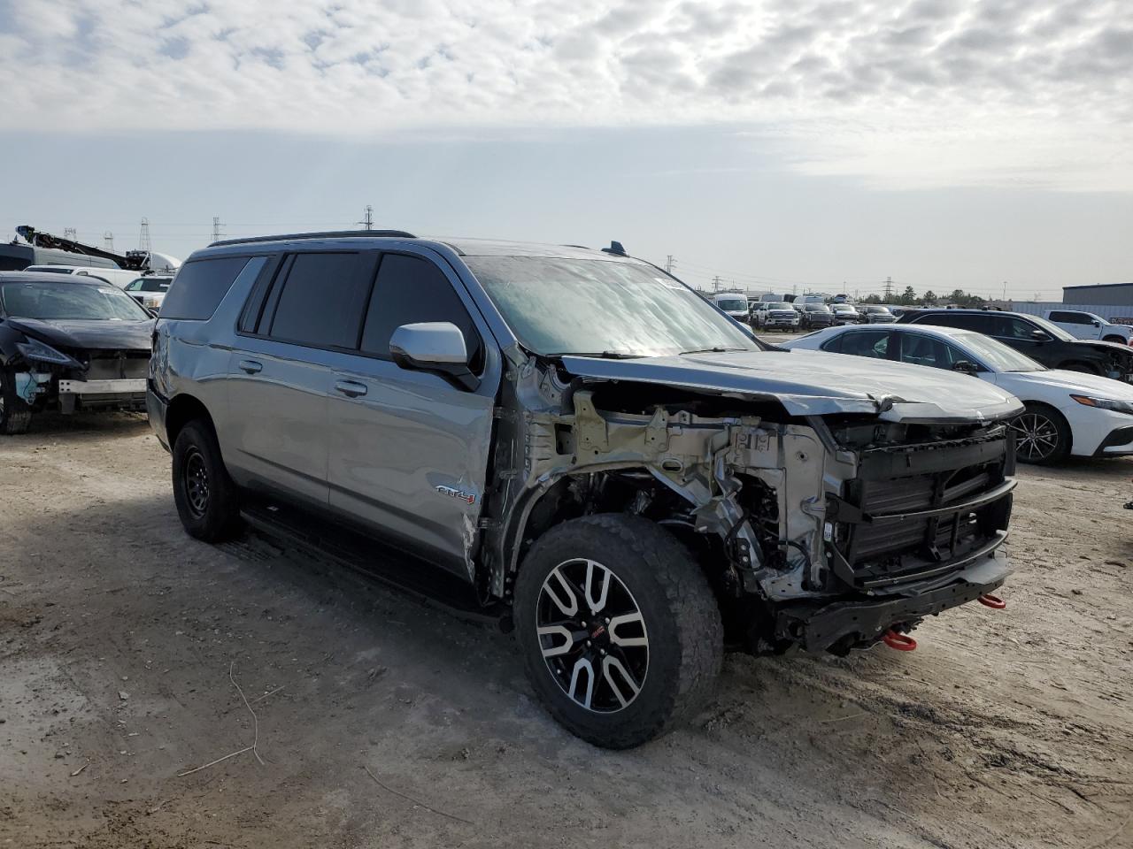 2023 GMC YUKON XL K1500 AT4 VIN:1GKS2HKD8PR552468