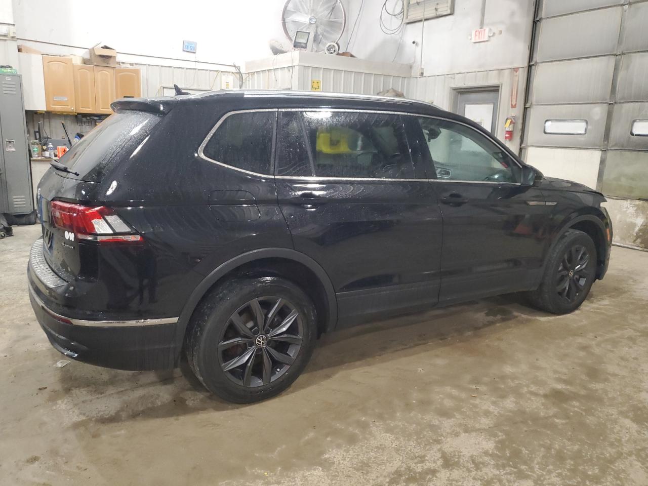 2022 VOLKSWAGEN TIGUAN SE VIN:3VV2B7AX8NM099471