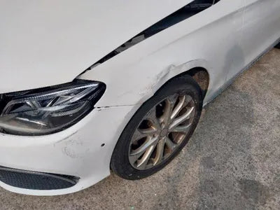 2016 Mercedes-Benz E 220 VIN: