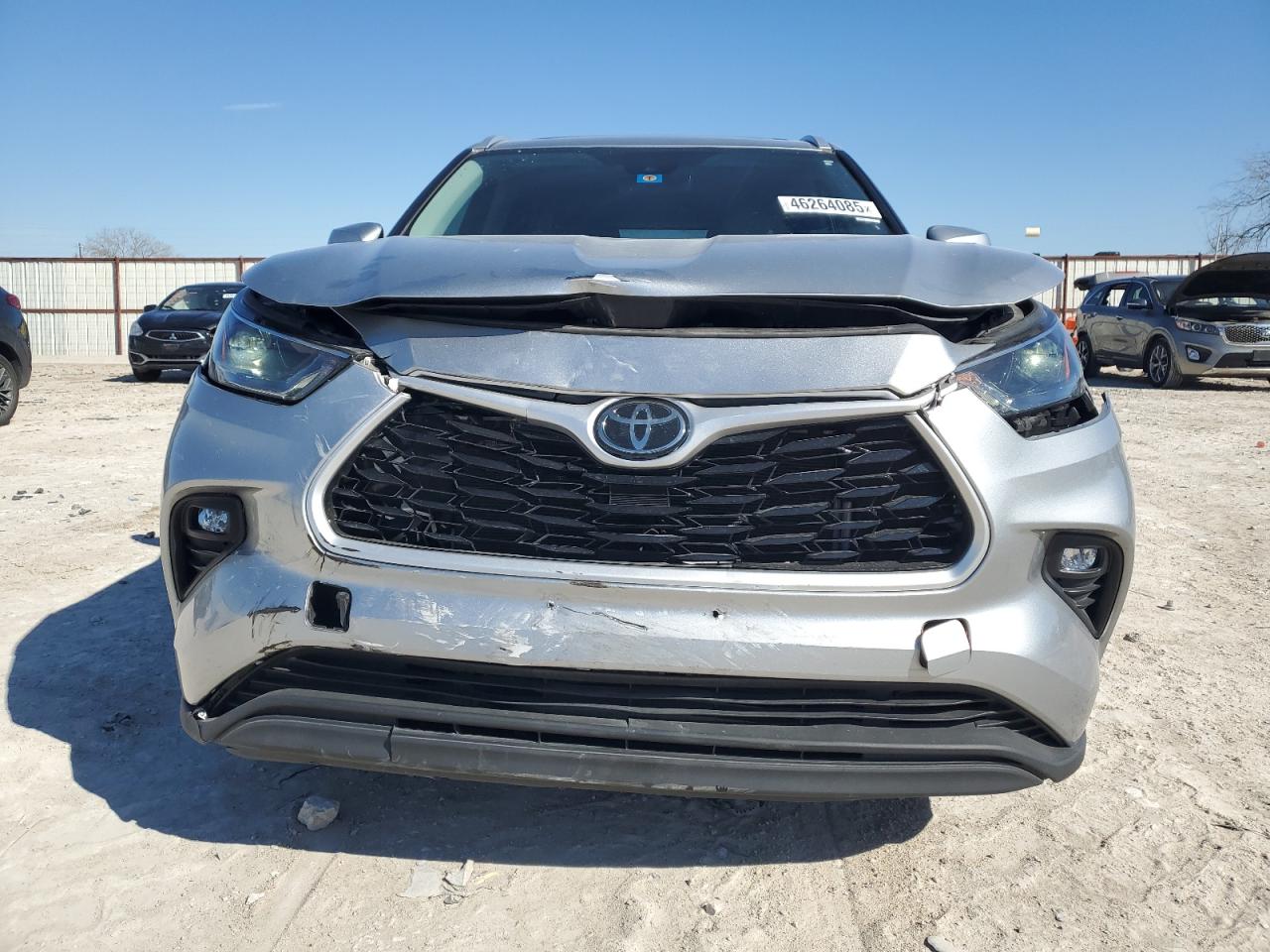 2022 TOYOTA HIGHLANDER XLE VIN:5TDGZRAH7NS105782