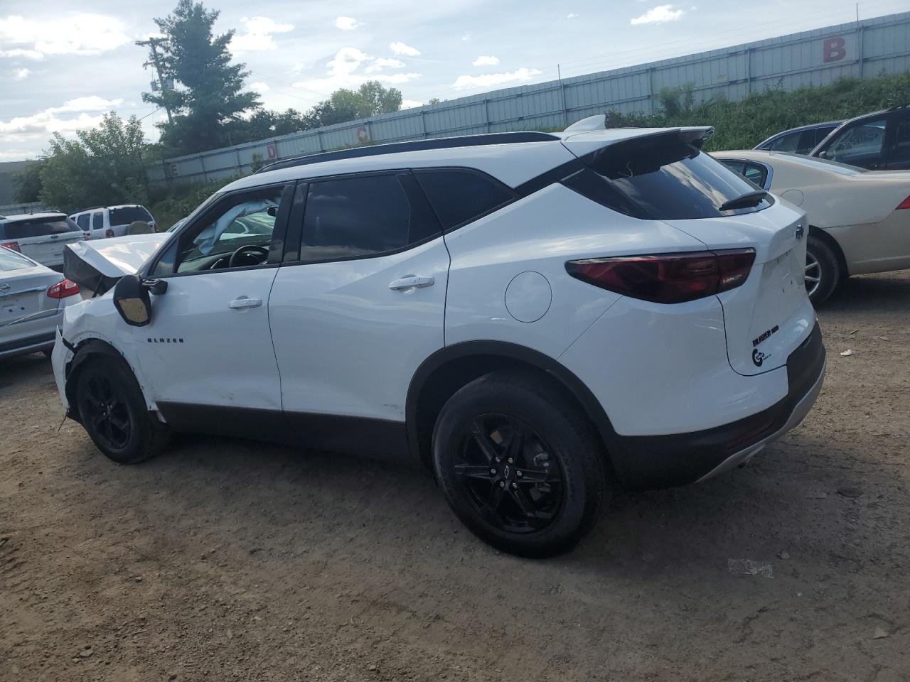 2024 CHEVROLET BLAZER 3LT VIN:3GNKBJRS2RS144935