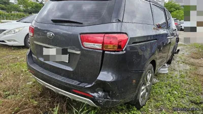 2016 Kia Carnival VIN: