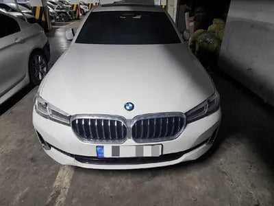 2022 BMW 520 VIN: