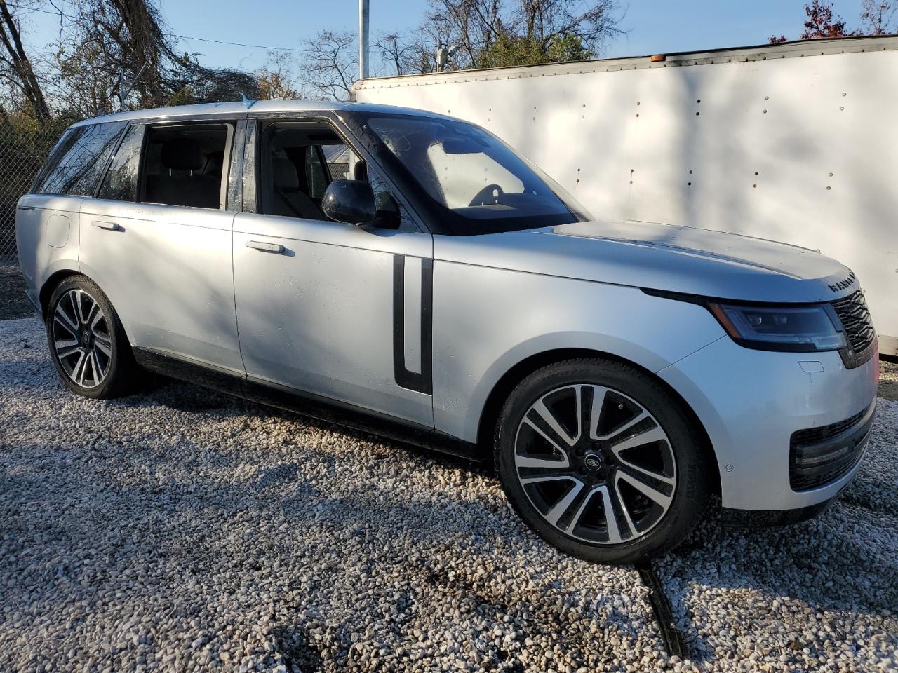 2023 LAND ROVER RANGE ROVER SE VIN:SALKPBFU0PA027111