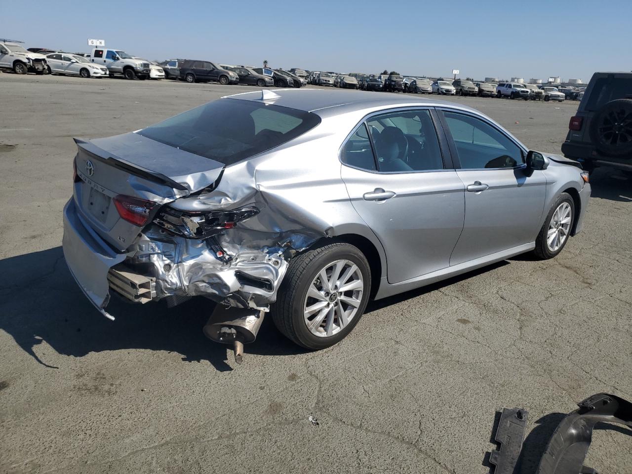 2022 TOYOTA CAMRY LE VIN:4T1C11AK5NU620872