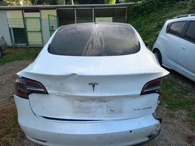 2022 Tesla Model 3 VIN: