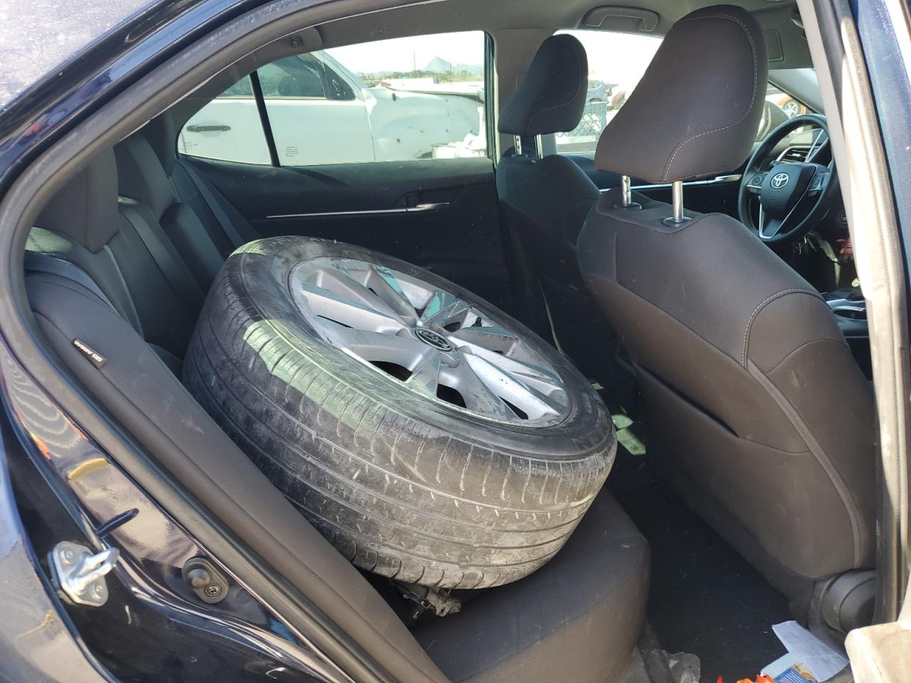 2022 TOYOTA CAMRY LE VIN:4T1C11AKXNU057382