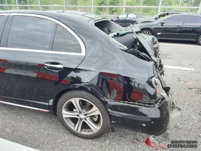 2017 Mercedes-Benz E 300 WDDZF4JB0HA147945 VIN:WDDZF4JB0HA147945