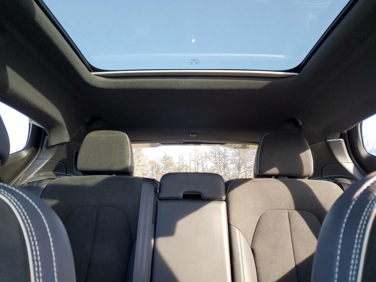 2022 VOLVO XC40 T5 R-DESIGN VIN:YV4162UM2N2724521