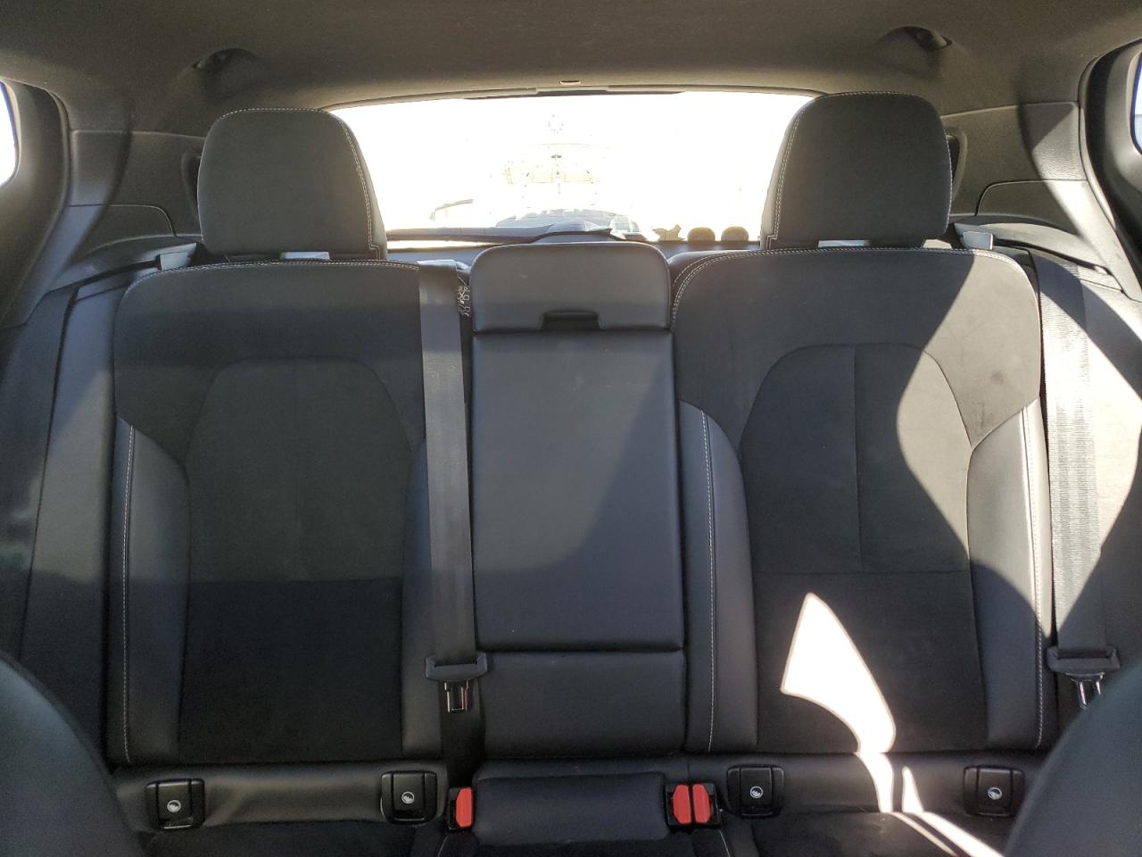 2022 VOLVO XC40 T5 R-DESIGN VIN:YV4162UM9N2722040