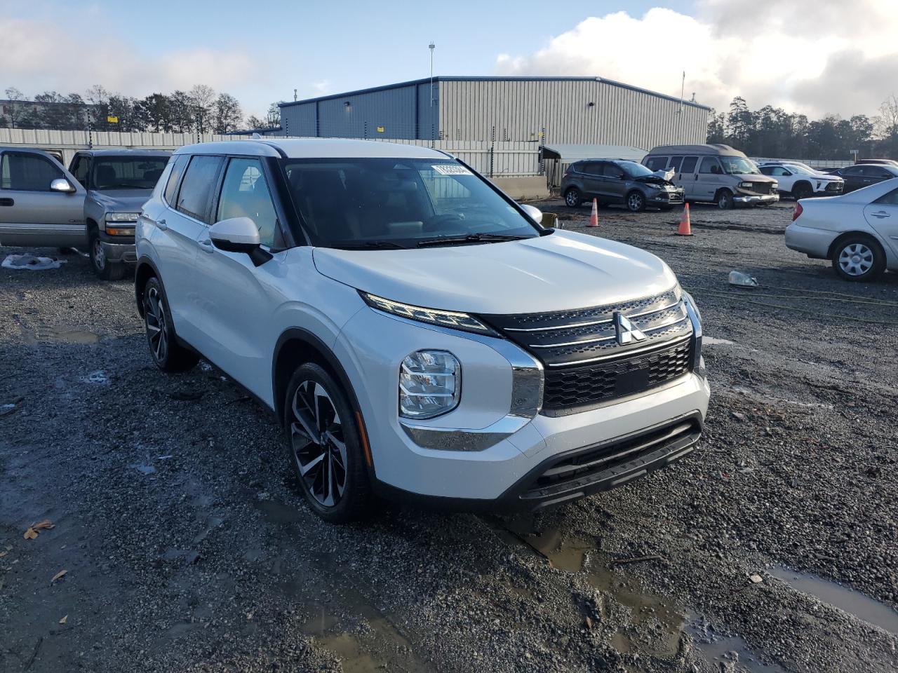 2022 MITSUBISHI OUTLANDER ES VIN:JA4J3TA82NZ007949