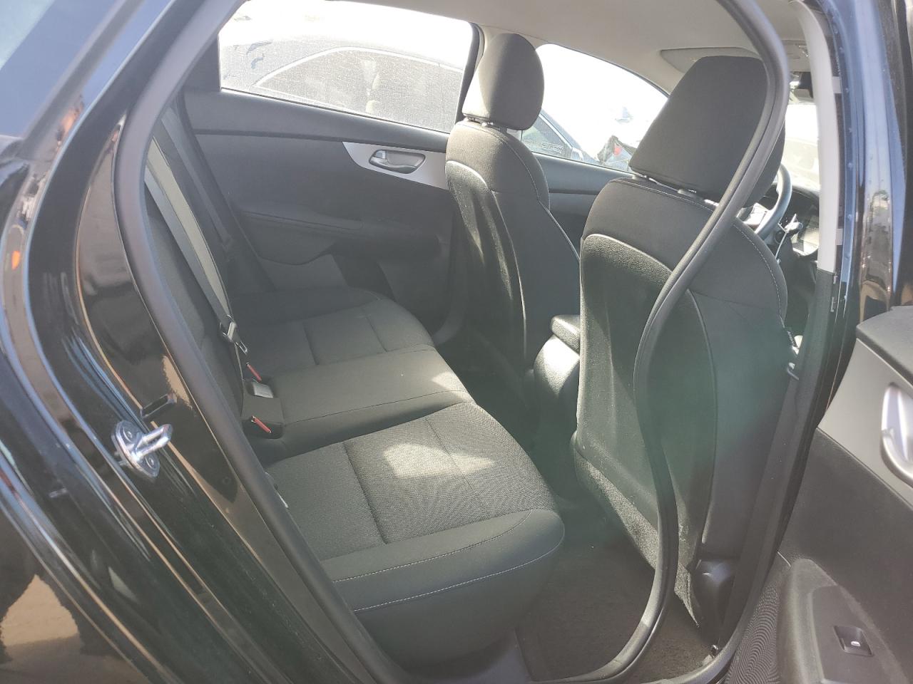 2022 KIA FORTE FE VIN:3KPF24AD7NE472546