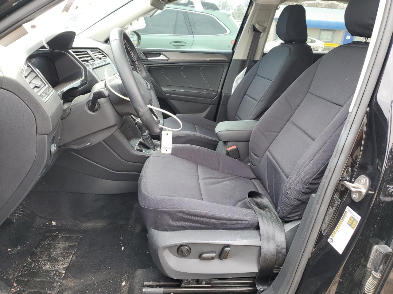 2022 VOLKSWAGEN TIGUAN SE VIN:3VV2B7AX9NM102281