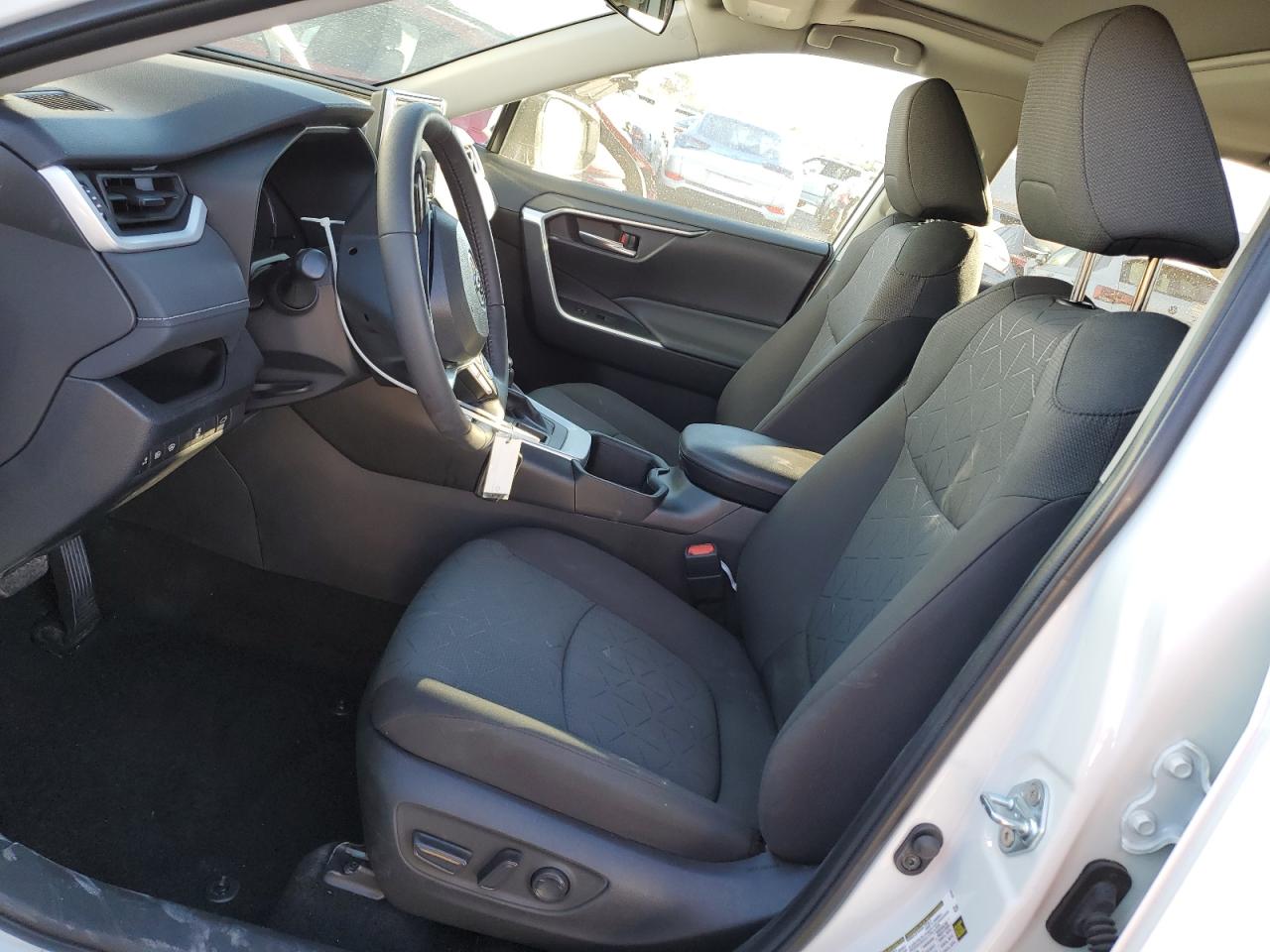 2024 TOYOTA RAV4 XLE VIN:2T3P1RFV0RC418362