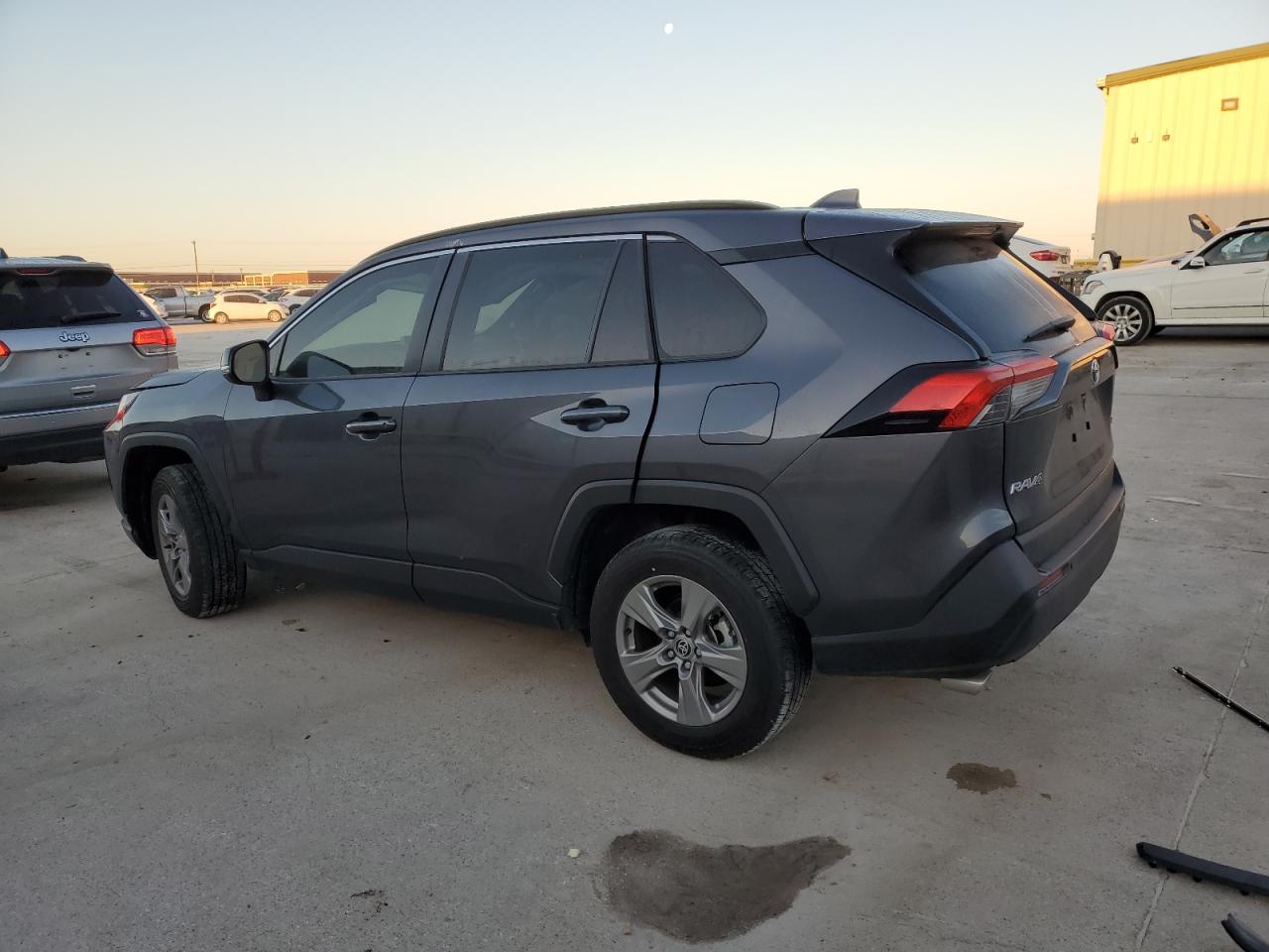 2023 TOYOTA RAV4 XLE VIN:JTMW1RFV6PD105076