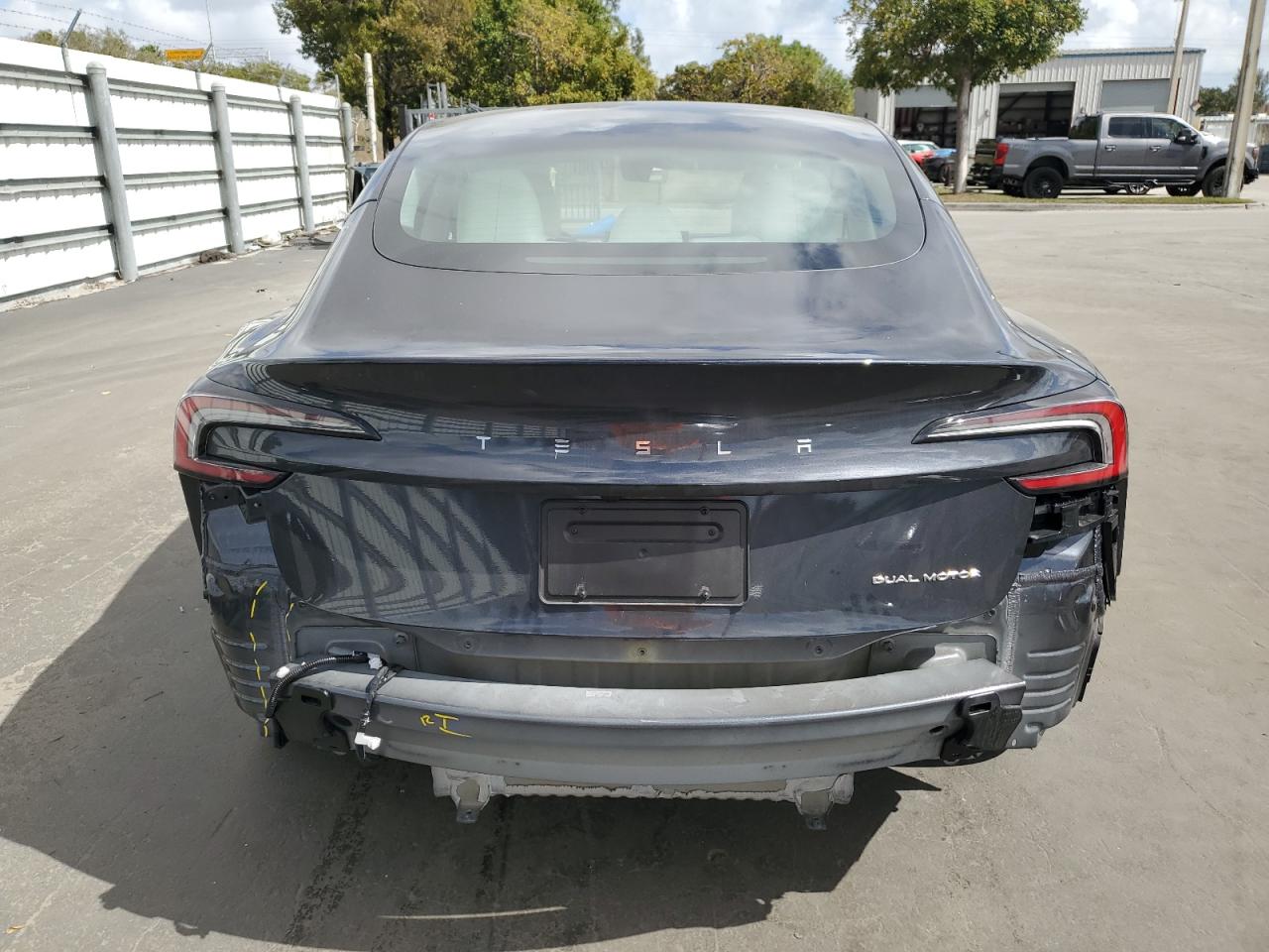 2024 TESLA MODEL 3  VIN:5YJ3E1EB8RF868583