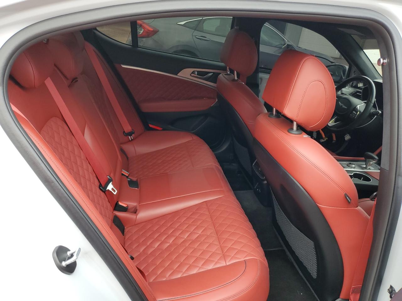 2023 GENESIS G70 BASE VIN:KMTG54TEXPU114395