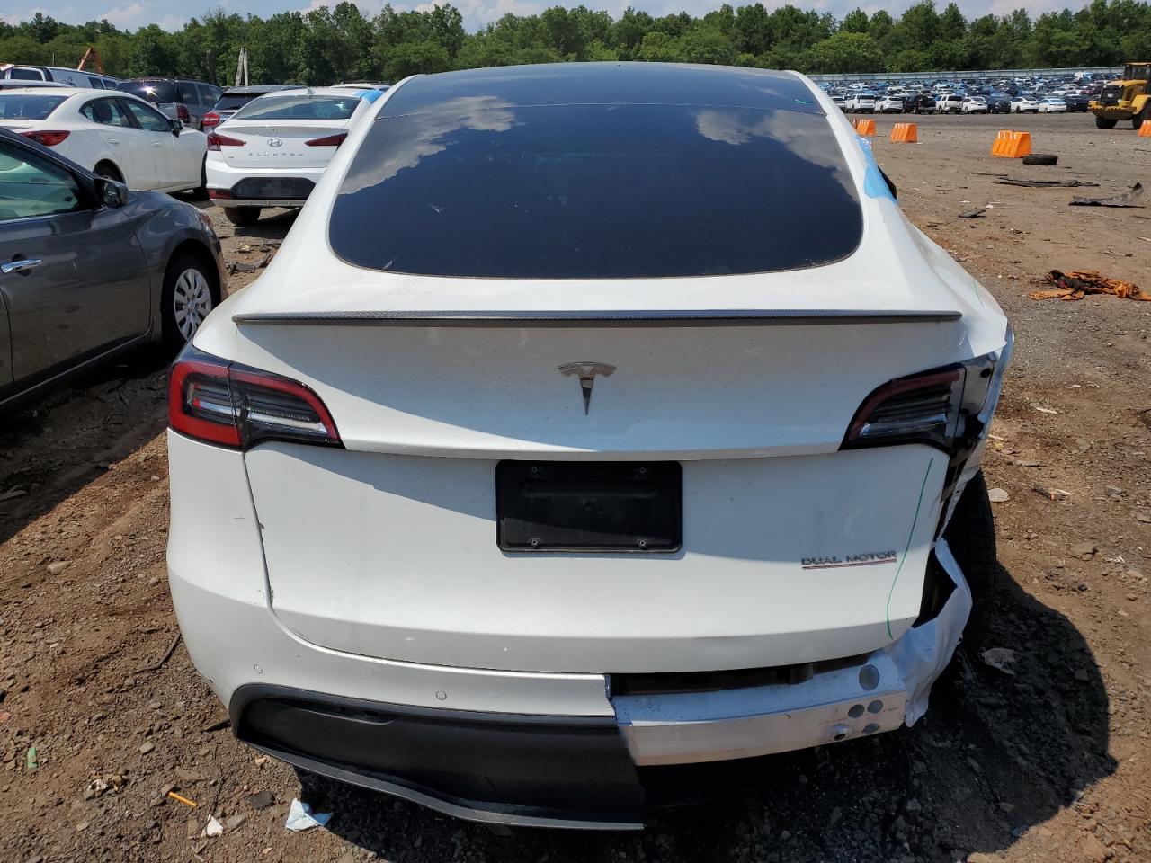 2022 TESLA MODEL Y  VIN:7SAYGDEF8NF382499