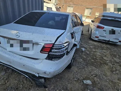 2015 Mercedes-Benz E 220 VIN: