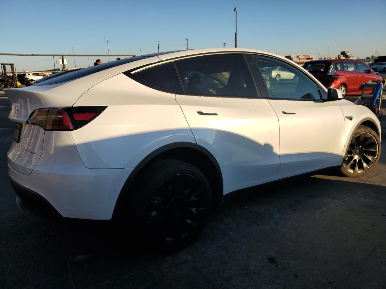 2022 TESLA MODEL Y  VIN:7SAYGDEE2NA020351