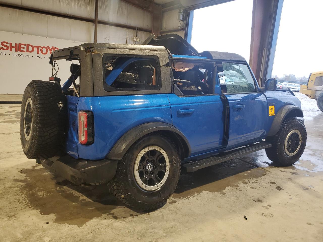 2024 FORD BRONCO OUTER BANKS VIN:1FMDE8BH1RLA25405