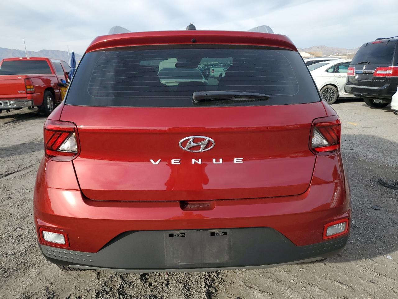 2024 HYUNDAI VENUE SEL VIN:KMHRC8A36RU326800