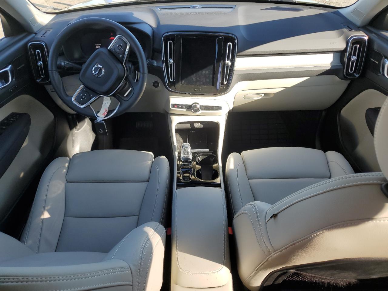 2024 VOLVO XC40 PLUS VIN:YV4L12UL7R2372833