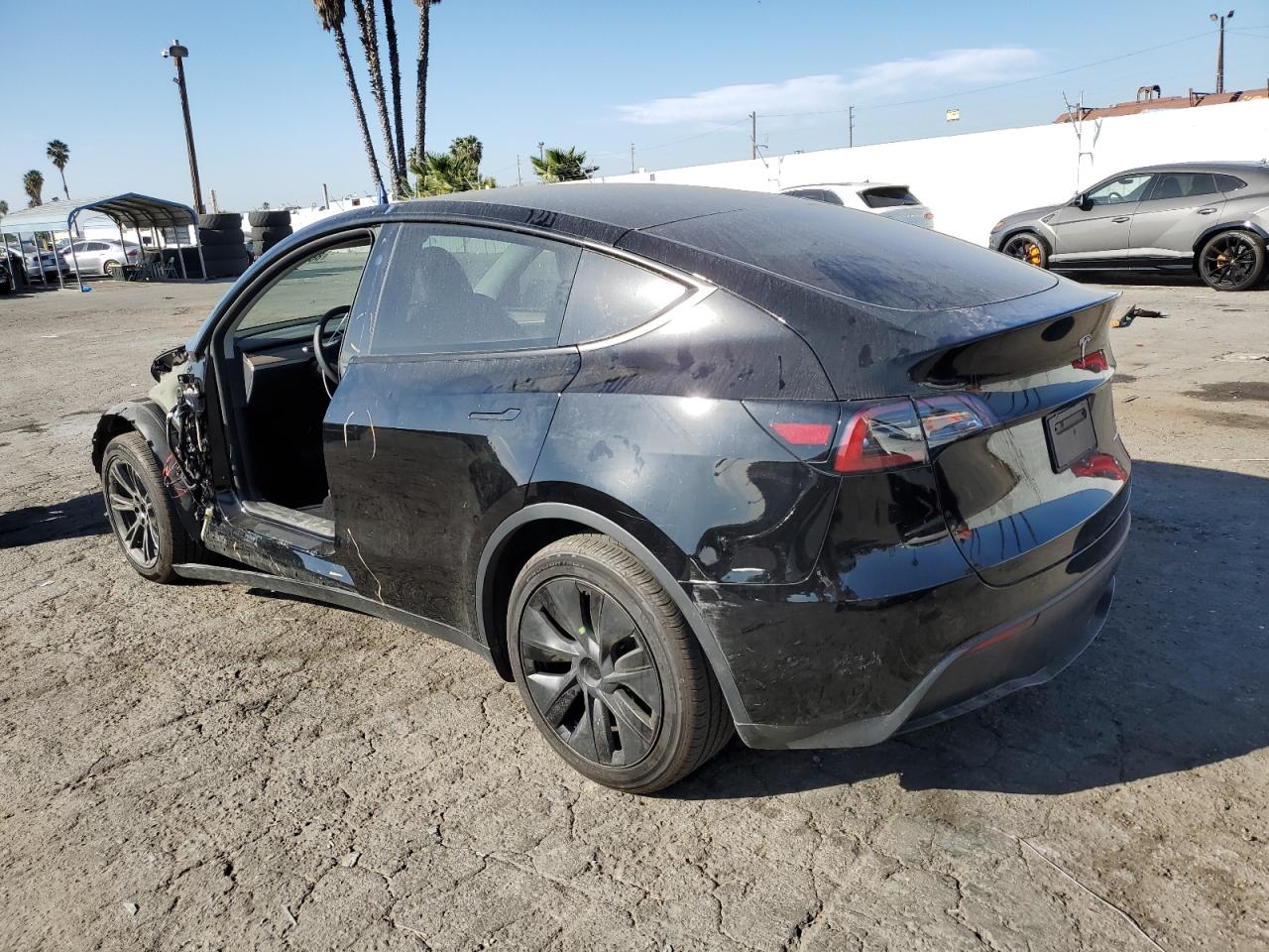 2024 TESLA MODEL Y  VIN:7SAYGDEE0RA291527