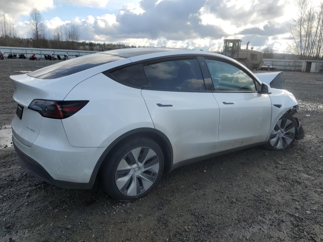 2023 TESLA MODEL Y  VIN:7SAYGDEE9PF782260