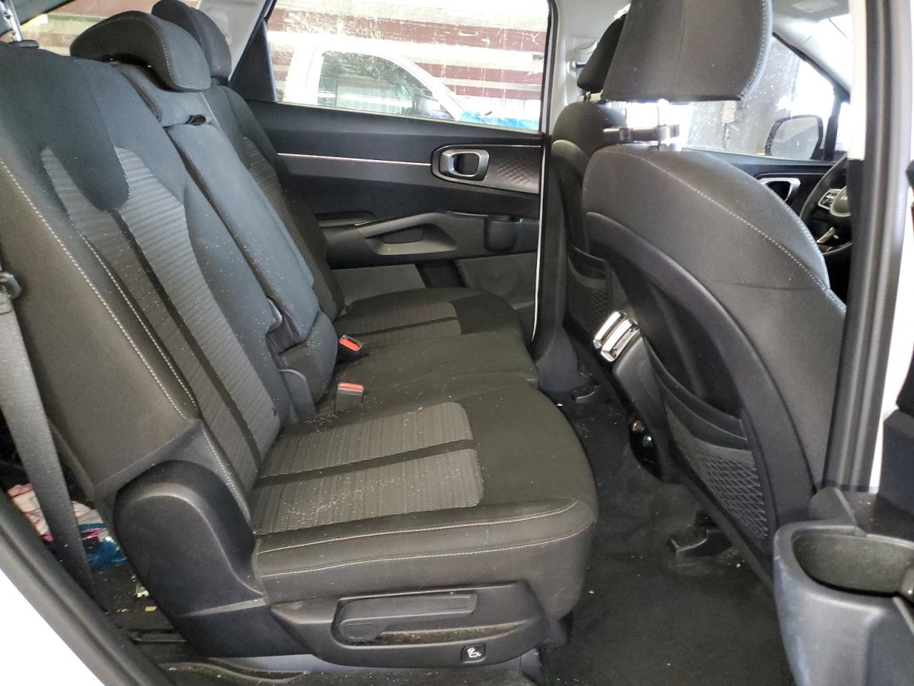 2022 KIA SORENTO LX VIN:5XYRGDLC7NG114210