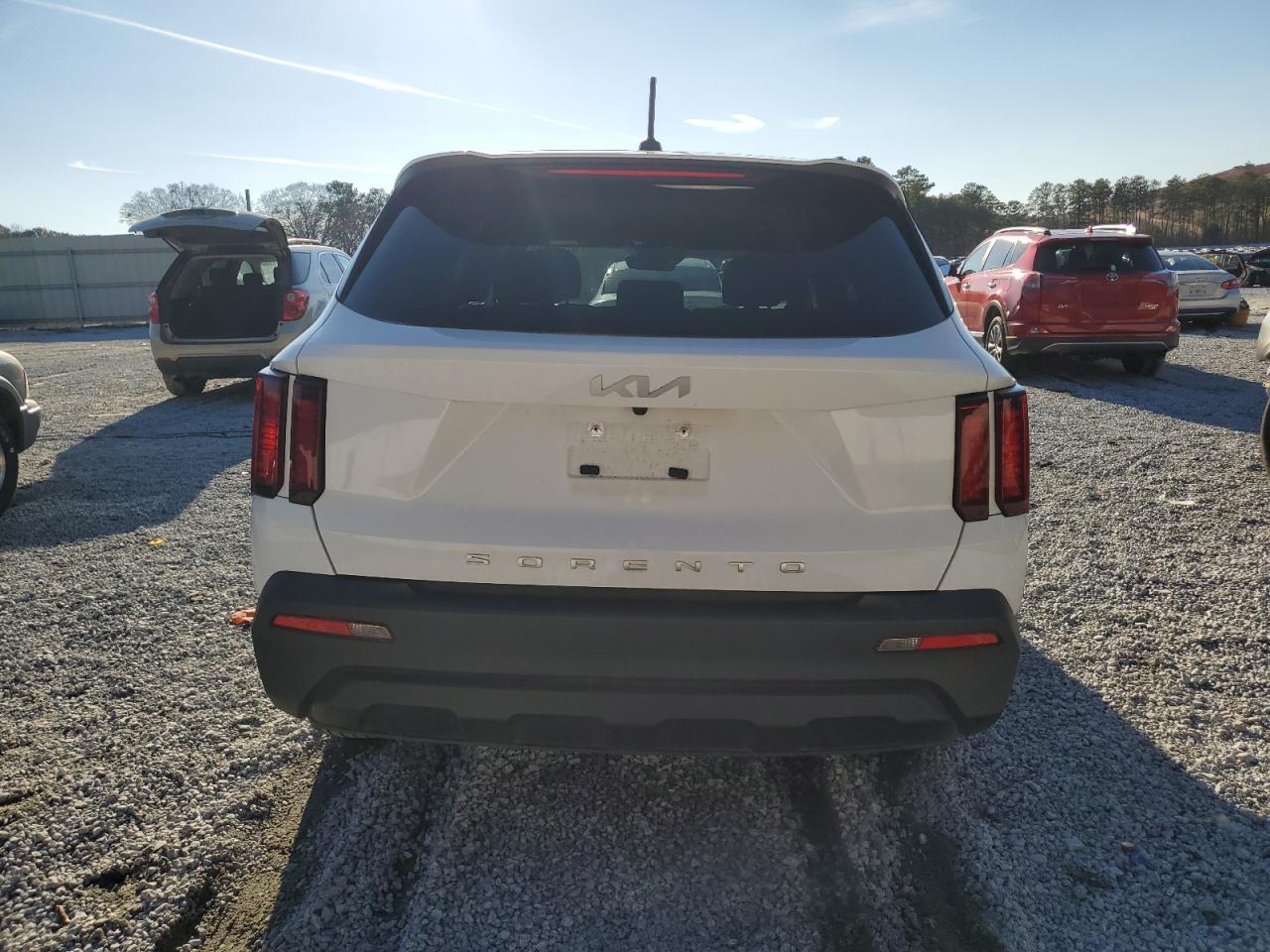 2022 KIA SORENTO LX VIN:5XYRG4LC3NG131487