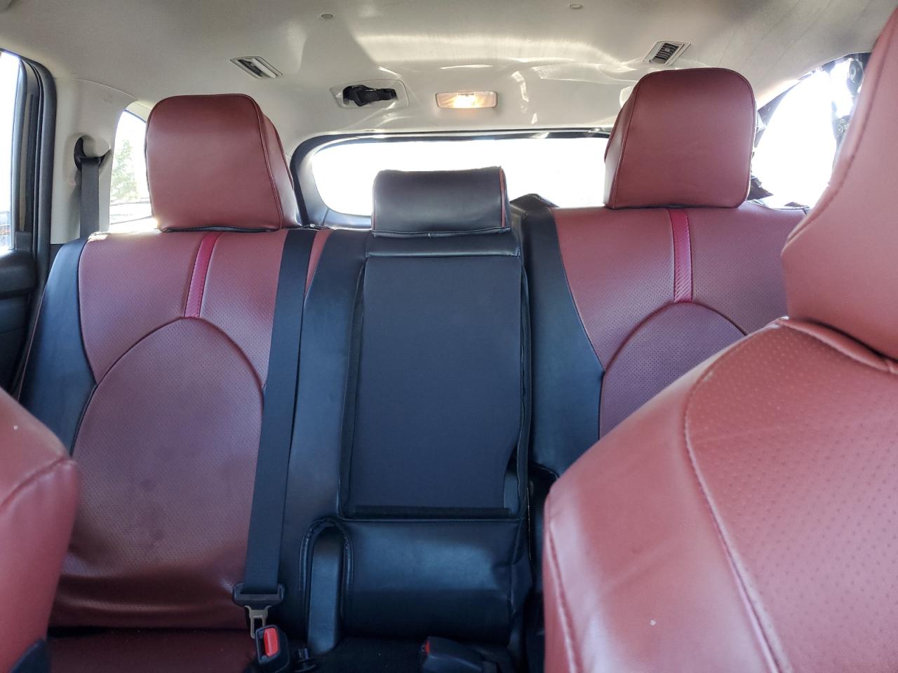 2022 TOYOTA HIGHLANDER L VIN:5TDBZRBH4NS562221