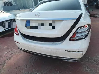 2018 Mercedes-Benz E 220 WDDZF0EB2JA428332 VIN:WDDZF0EB2JA428332