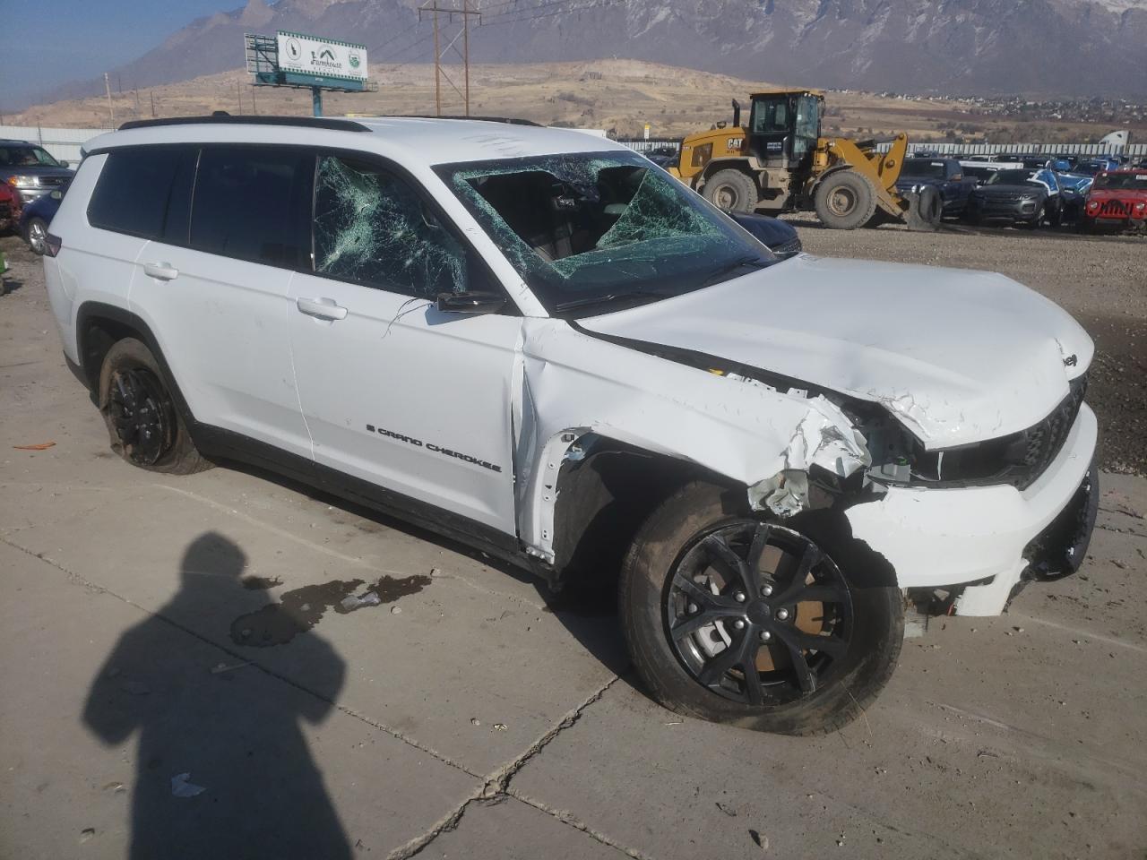 2024 JEEP GRAND CHEROKEE L LAREDO VIN:1C4RJKAG7R8621035
