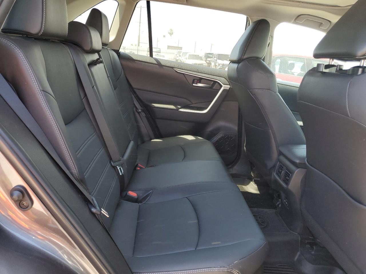 2022 TOYOTA RAV4 XLE PREMIUM VIN:4T3B6RFV1NU098893