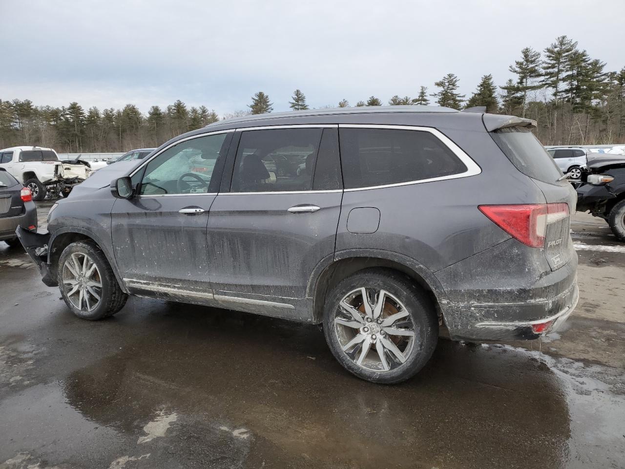 2022 HONDA PILOT TOURING VIN:5FNYF6H64NB014327