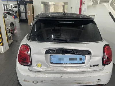 2022 MINI Cooper VIN: