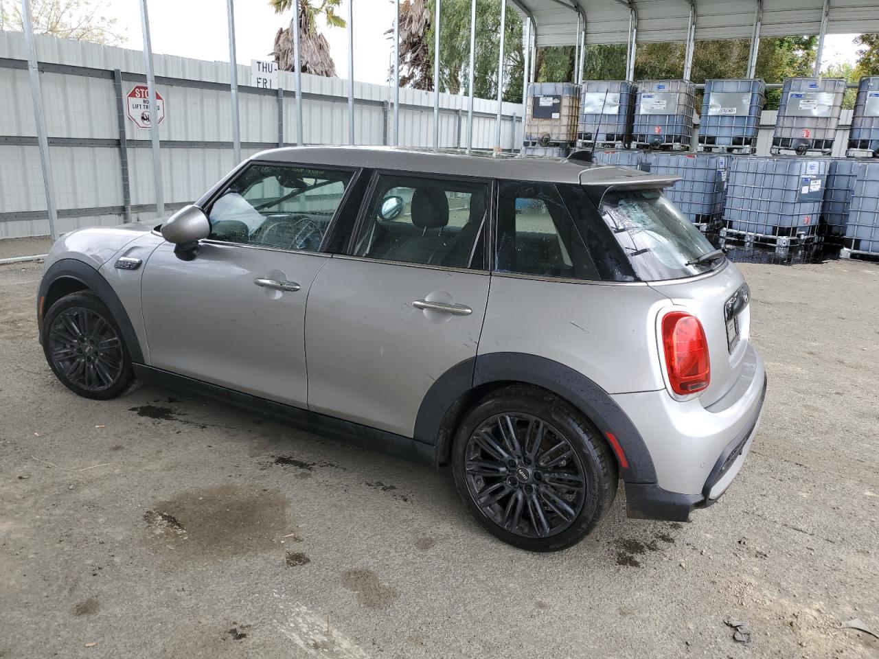 2024 MINI COOPER S VIN:WMW53DK01R2V08199