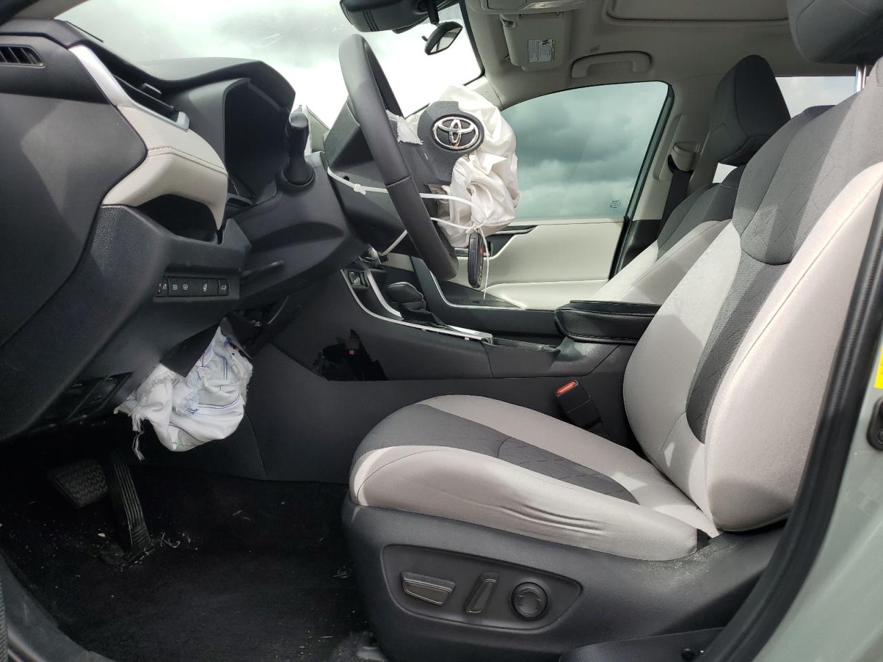 2023 TOYOTA RAV4 XLE VIN:2T3P1RFV4PW351521