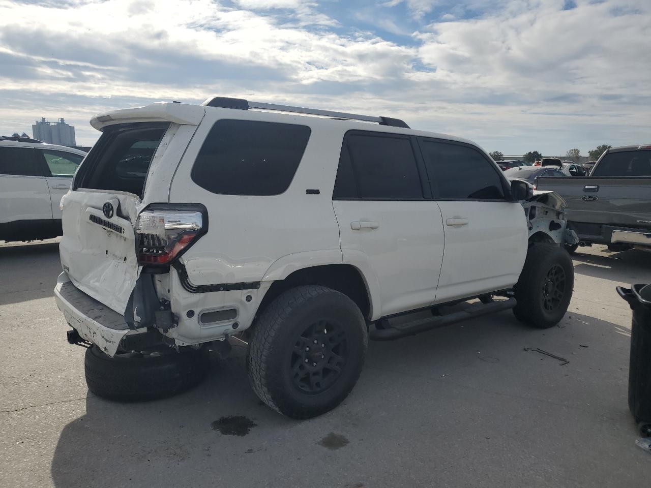 2022 TOYOTA 4RUNNER SR5 VIN:JTEFU5JR8N5268051