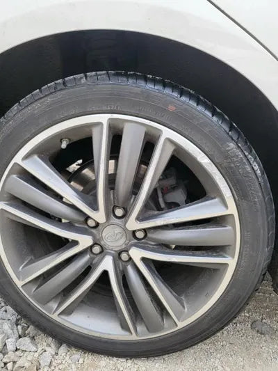 2015 Infiniti Q50 VIN: