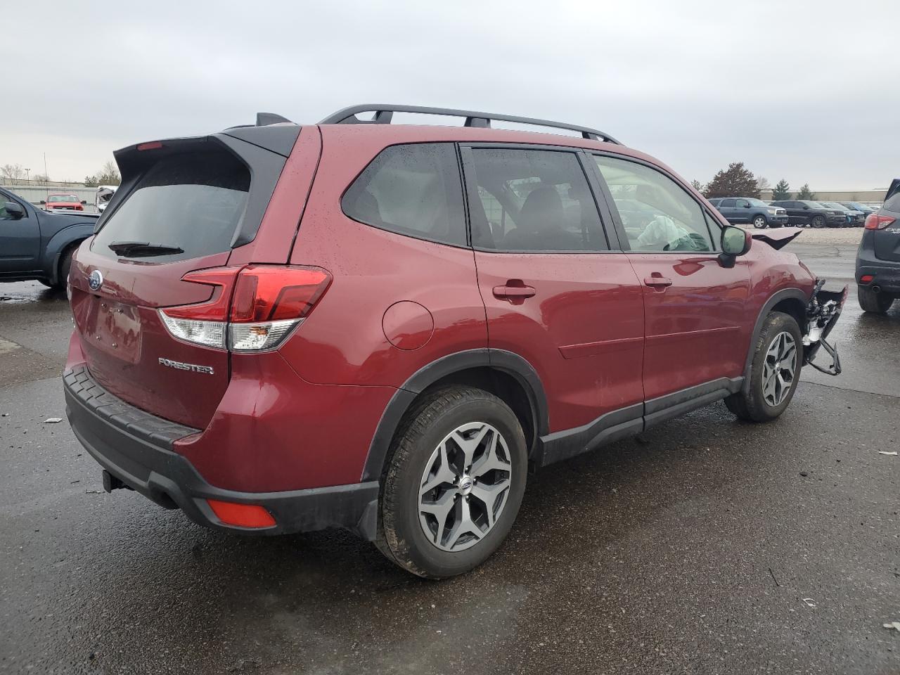 2024 SUBARU FORESTER PREMIUM VIN:JF2SKADC2RH401272