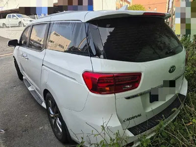 2018 Kia Carnival VIN: