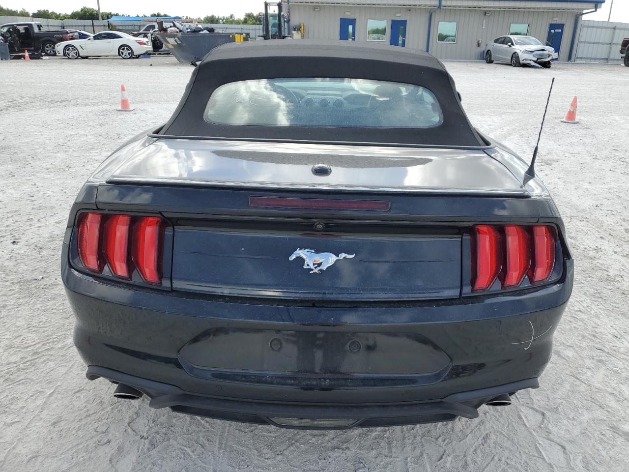 2022 FORD MUSTANG  VIN:1FATP8UH4N5105034