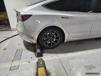2020 Tesla Model 3 VIN: