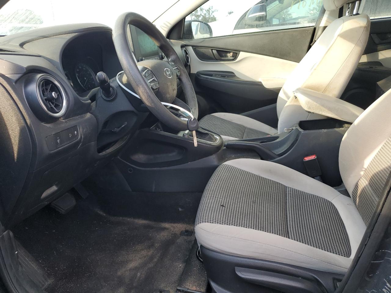 2022 HYUNDAI KONA SEL VIN:KM8K22AB1NU876344