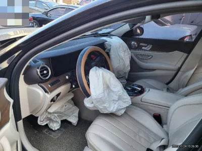 2017 Mercedes-Benz E 220 205KMWDDZF0EB8HA0 VIN:205KMWDDZF0EB8HA0