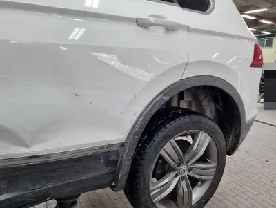 2018 Volkswagen Tiguan VIN: