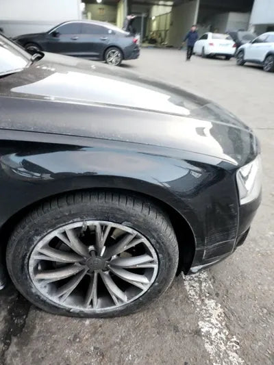 2014 Audi A8 VIN: