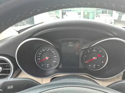 2016 Mercedes-Benz C 220 VIN: